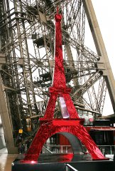 Tour Eiffel, maquette en plastique